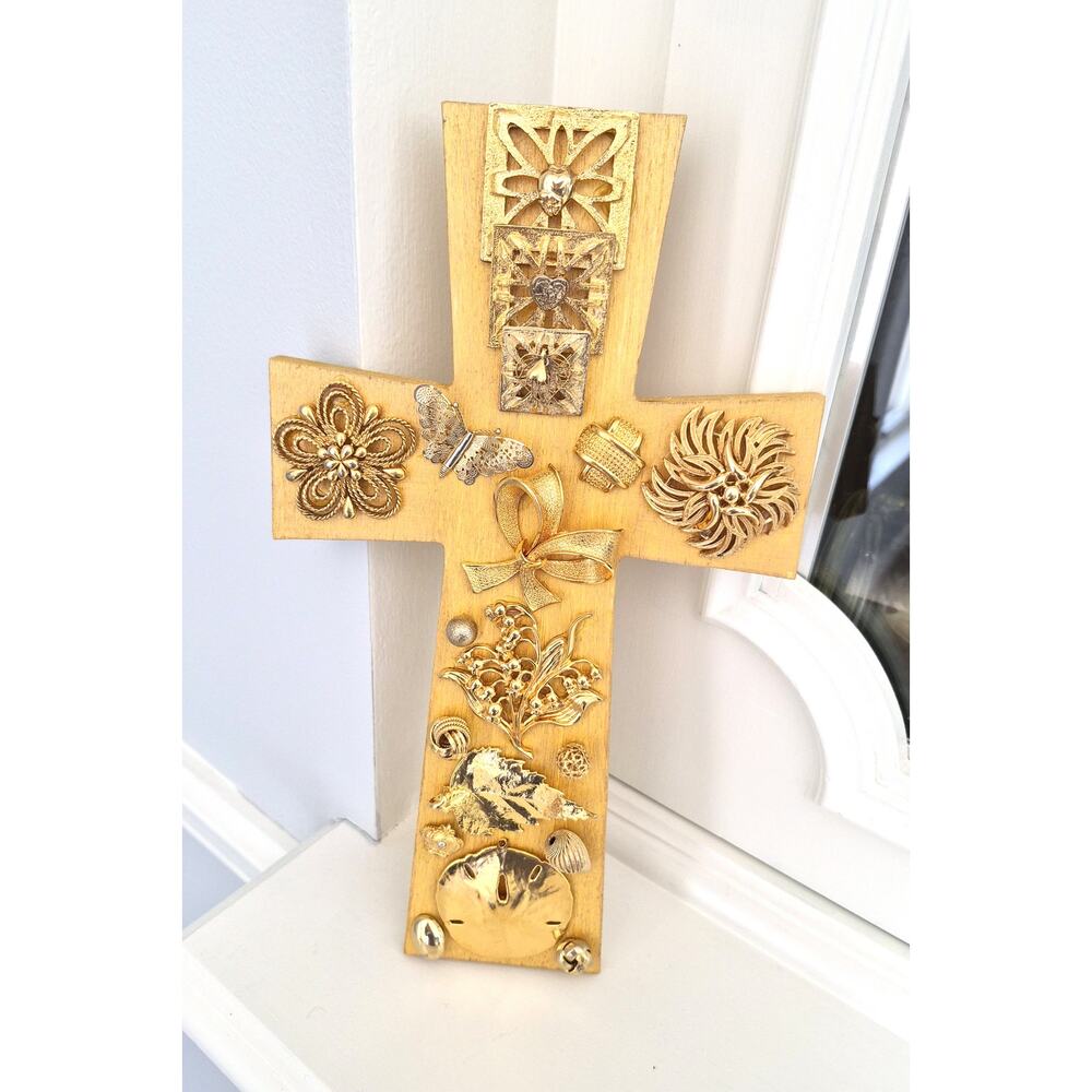 Vintage Gold-tone Costume Jewelry Wall Cross Art